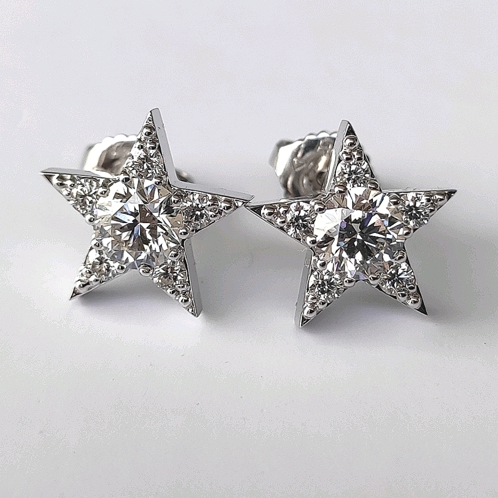Hearts On Fire HOF Star 18K 1.39ct Diamond Earrings